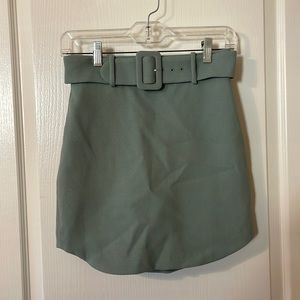 & Other Stories | US 2 | Pastel Green Belted Mini Skirt